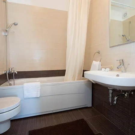 Appartement Vista 2 *